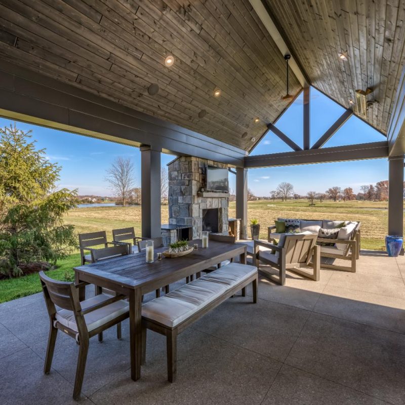Gradison Design Build outdoor dining | Wood Wind Landing